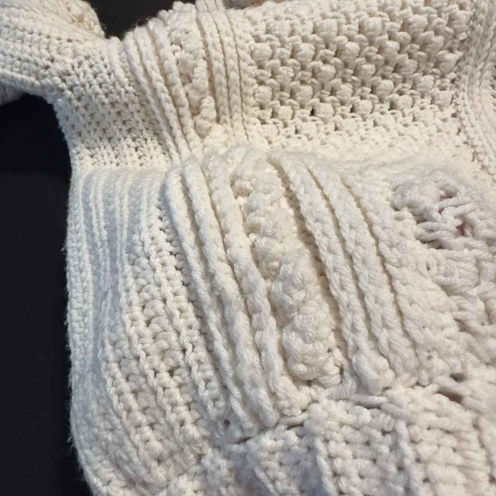 Knit Hand Made Ivory Beige Cream Cable Knit Fisherman Turtle Neck SWEATER Medium